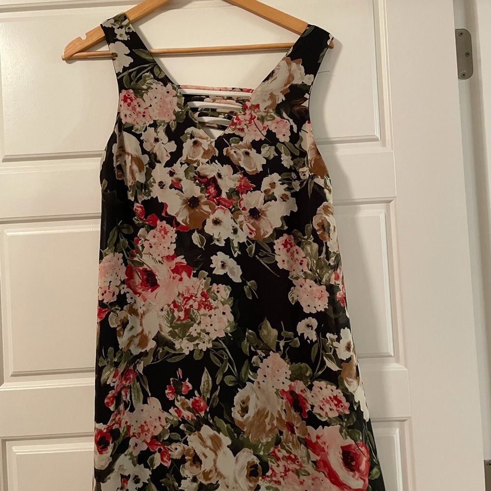 Floral short dress